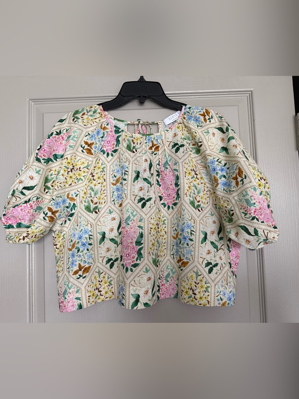 NEW HUNTER BELL Claudia top in floral multicolor  tile Large - Picture 5 of 11